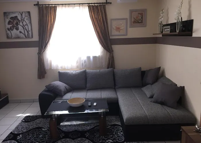 Boulevard Apartment